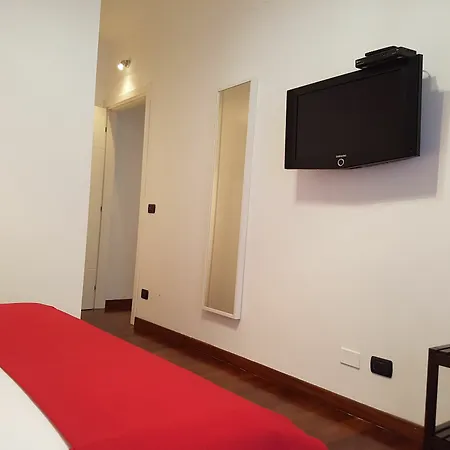 Stoccolma 11 Airport And Fiera Apartment *